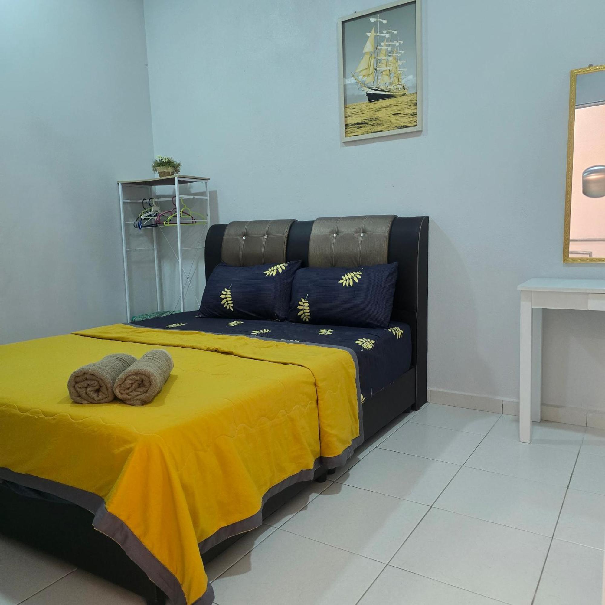 Villa Private Pool Cassa Dinies, Wifi , Bbq,10 Pax Rantau Panjang Exterior foto